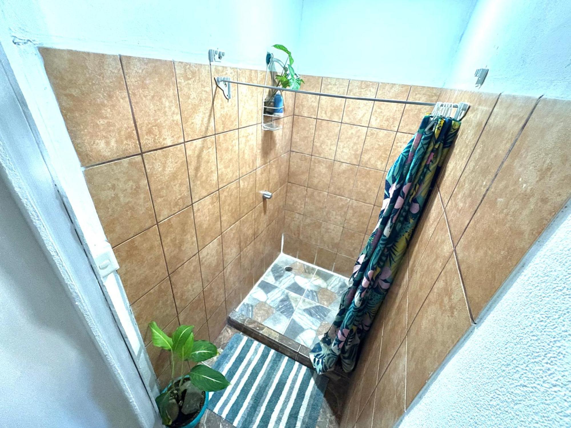 Passifloras Hostel Quepos Zewnętrze zdjęcie