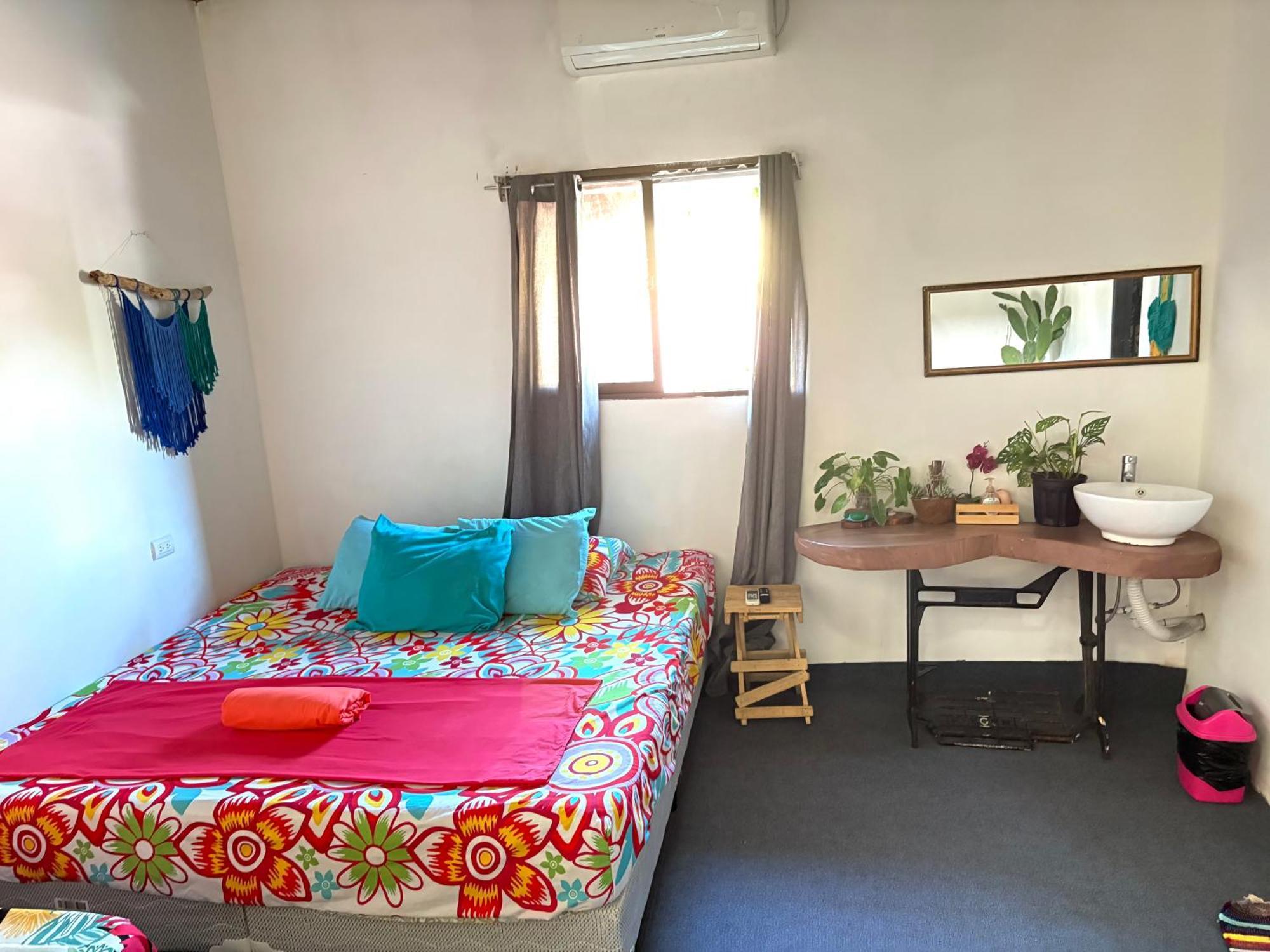 Passifloras Hostel Quepos Zewnętrze zdjęcie